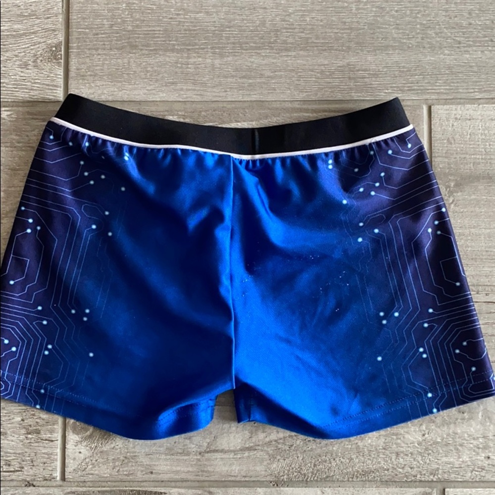 CA Practice Wear - Picture 2 of 4